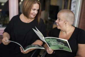 Det nya funktionshinderpolitiska programmet för Uppsala är en av framgångarna för Eva Christiernin och Åsa Strahlemo. Foto: Linnea Bengtsson.