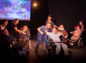 Teaterpjäsen Du JAG Vi Tillsammans visas för första gången 24 januari.