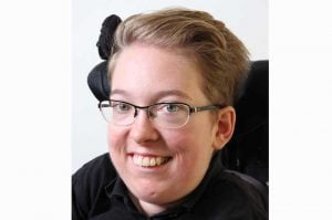 ”Jag är Emma, jag är inte mina hjälpmedel!”