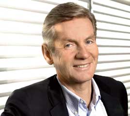 Han lämnar toppjobbet för att hjälpa barn som har det svårt