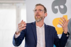 Socialminister Jakob Forssmed (KD). Foto: Linnea Bengtsson.